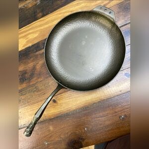 Smithey Ironware Carbon Steel 12 inch Farmhouse Skillet New